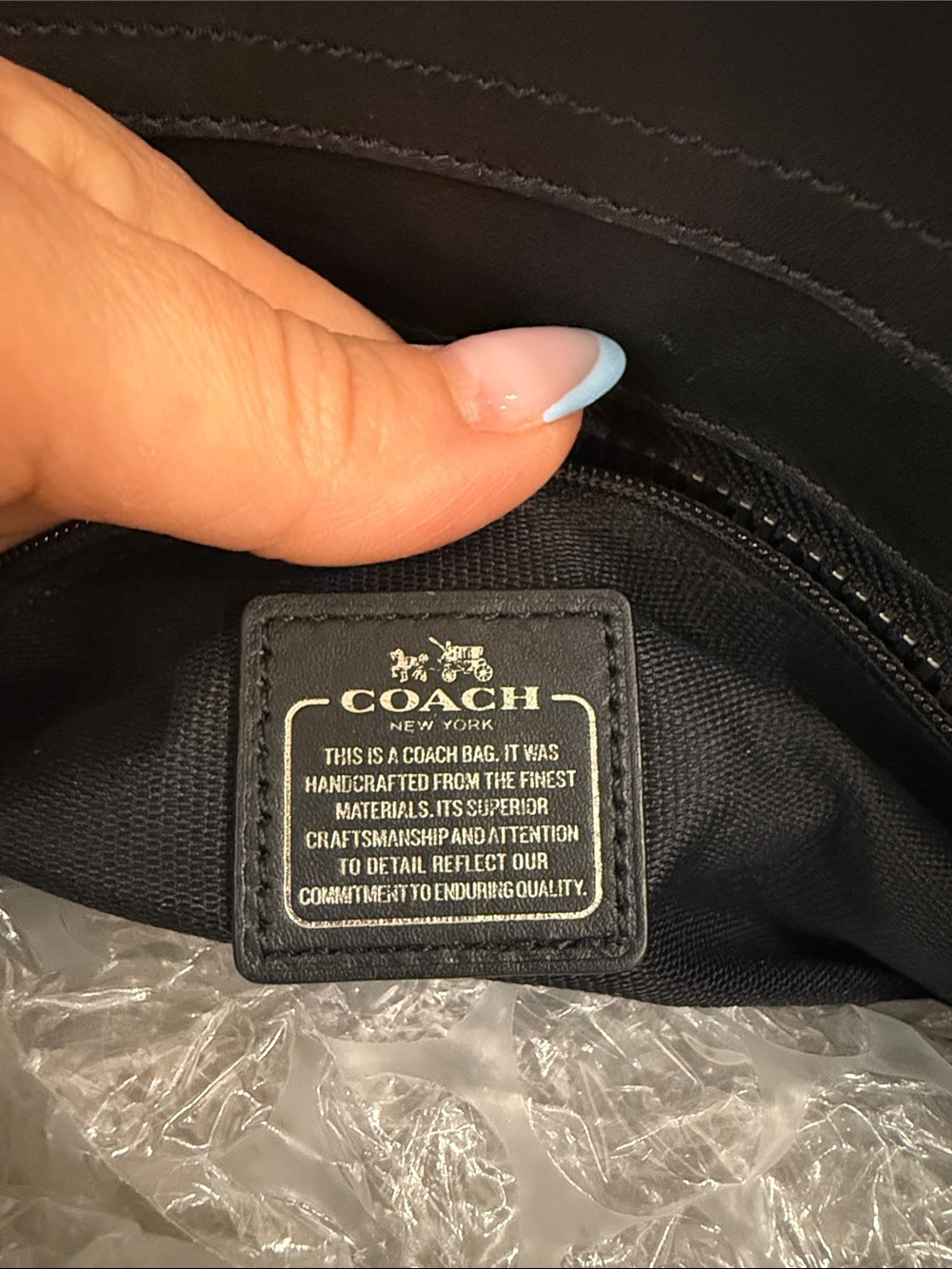 Coach Black on Black Leather handbag with detachable strap - Picture 2 of 10
